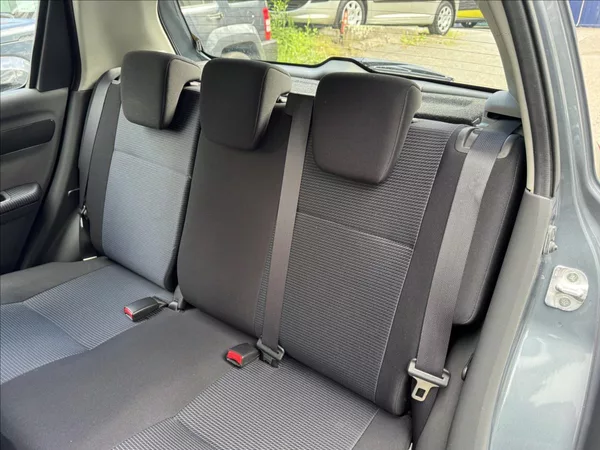 Suzuki Swift 1,3 4X4+KRASNÝ STAV - foto 38