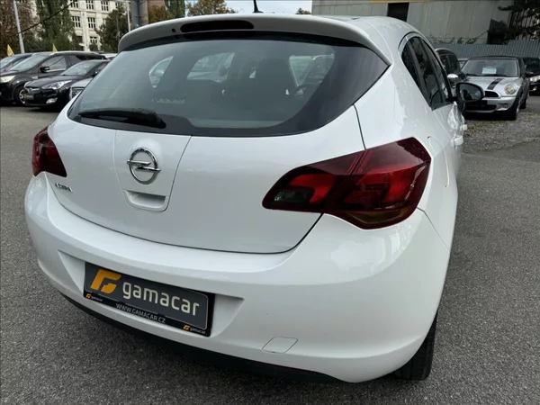 Opel Astra 1,6 85kW+LPG+BEZ KOROZE - foto 8