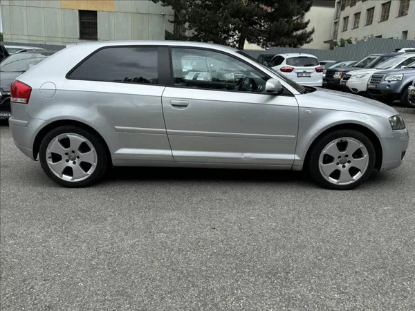 Audi A3 2,0 Sport - foto 10
