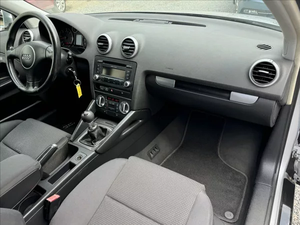 Audi A3 2,0 Sport - foto 22