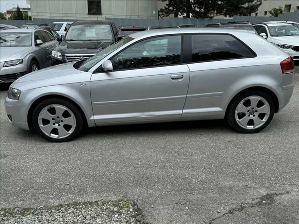 Audi A3 2,0 Sport - foto 4
