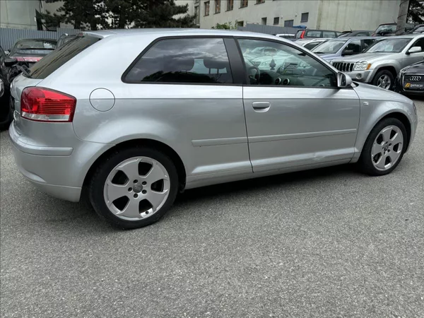 Audi A3 2,0 Sport - foto 9