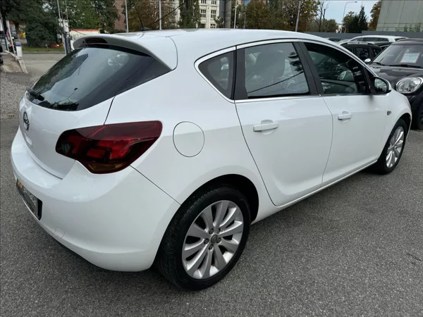 Opel Astra 1,6 85kW+LPG+BEZ KOROZE - foto 9