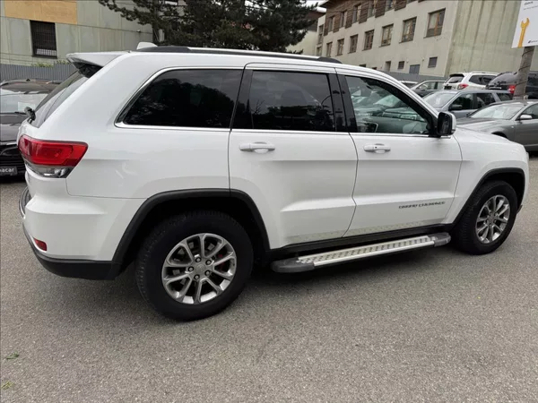 Jeep Grand Cherokee 3,0 servis jen autorizovaný.!! - foto 12
