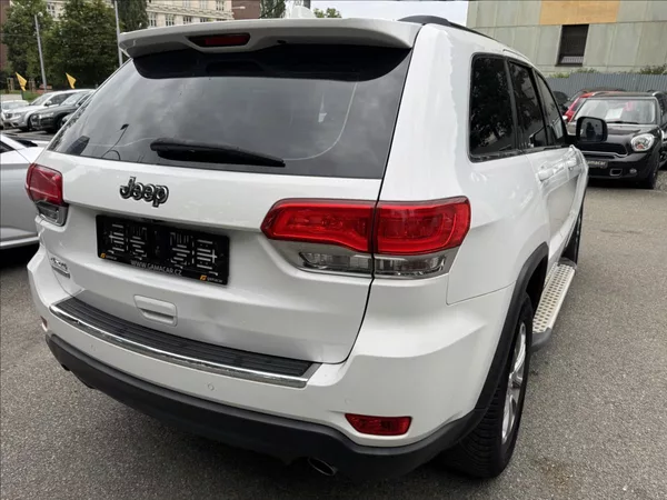 Jeep Grand Cherokee 3,0 servis jen autorizovaný.!! - foto 9