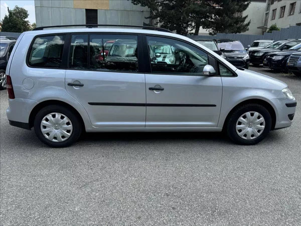 Volkswagen Touran 1,6 LPG+BEZ KOROZE TOP !!! - foto 13