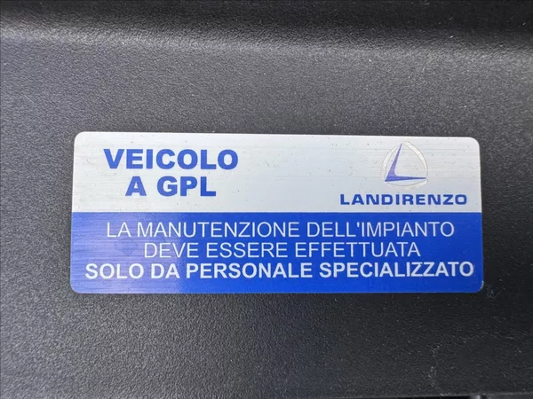 Volkswagen Touran 1,6 LPG+BEZ KOROZE TOP !!! - foto 22