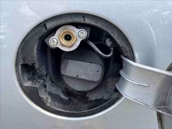 Volkswagen Touran 1,6 LPG+BEZ KOROZE TOP !!! - foto 26