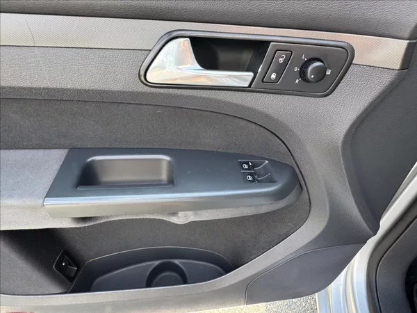 Volkswagen Touran 1,6 LPG+BEZ KOROZE TOP !!! - foto 32