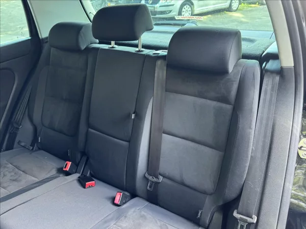 Volkswagen Golf Plus 1,6 DSG+HIGHLINE+ALCANTARA - foto 33