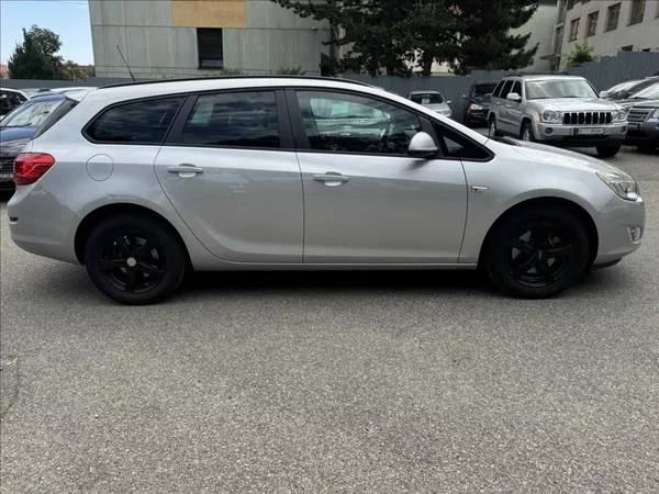 Opel Astra 1,7 BEZ KOROZE+SERVIS JEN - foto 14