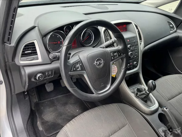 Opel Astra 1,7 BEZ KOROZE+SERVIS JEN - foto 26
