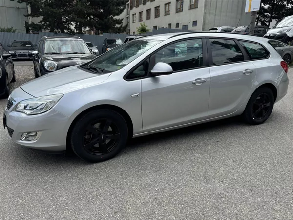 Opel Astra 1,7 BEZ KOROZE+SERVIS JEN - foto 3