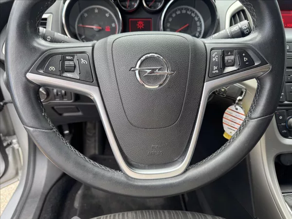 Opel Astra 1,7 BEZ KOROZE+SERVIS JEN - foto 38