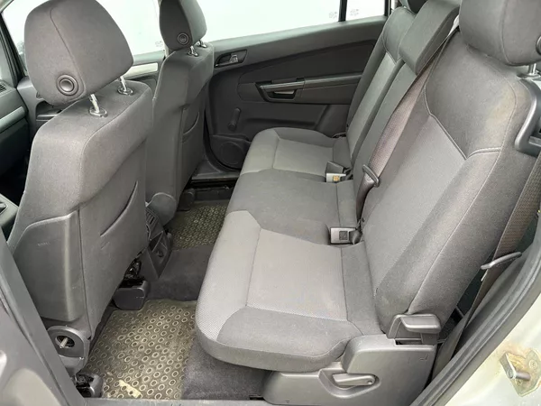 Opel Zafira 1.6, 110kW, 7Míst, CNG+BENZÍN - foto 7