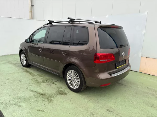 Volkswagen Touran 1.6TDI, 77kW, Tažné - foto 4