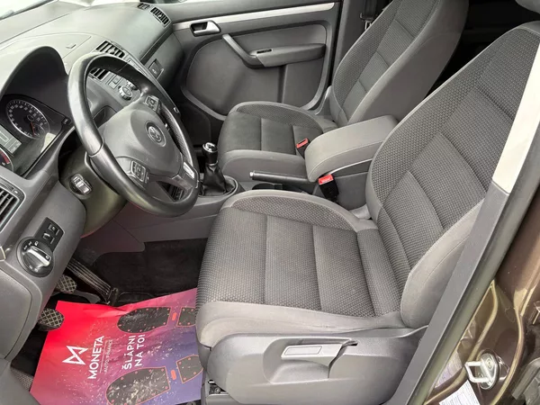 Volkswagen Touran 1.6TDI, 77kW, Tažné - foto 6