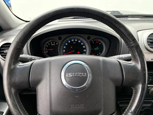 Isuzu D-Max 2.5, 100kW, 4x4, Tažné - foto 7