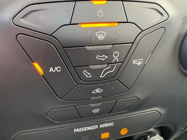 Ford Ranger 2.2TDCi, 118kW, 4x4 XLT - foto 11