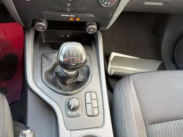 Ford Ranger 2.2TDCi, 118kW, 4x4 XLT - foto 12