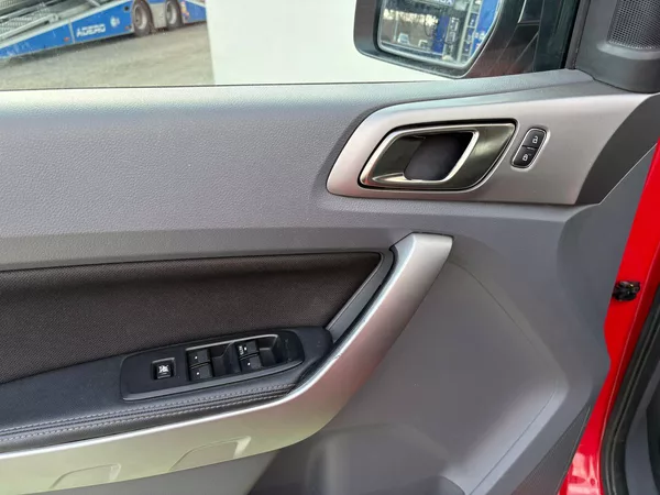 Ford Ranger 2.2TDCi, 118kW, 4x4 XLT - foto 14