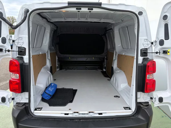 Fiat Scudo 2.2 150k do 2,49t Lůžko Topení - foto 4