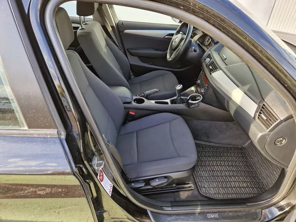 BMW X1 XDRIVE 18D - foto 23