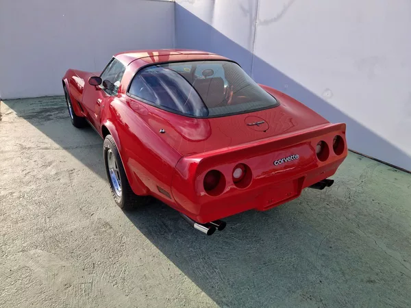 Chevrolet Corvette C3 - foto 11