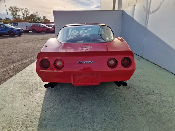 Chevrolet Corvette C3 - foto 13