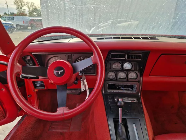 Chevrolet Corvette C3 - foto 15