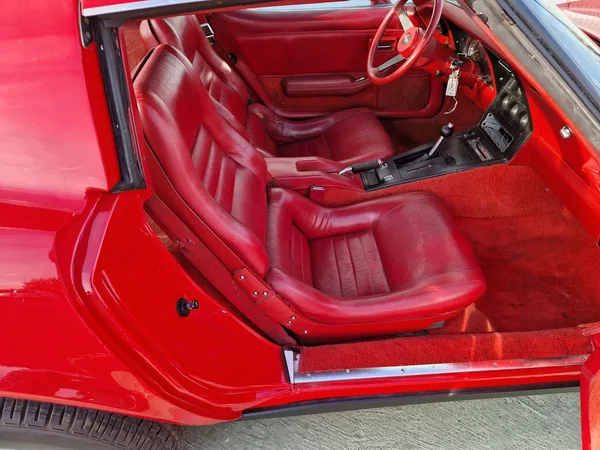 Chevrolet Corvette C3 - foto 30
