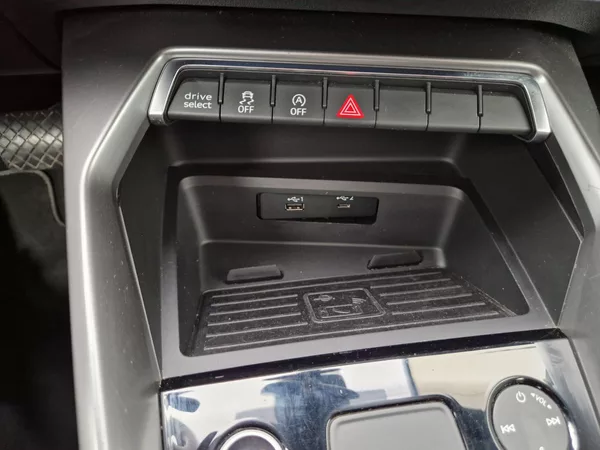 Audi A3 S-Line 35 TFSI - foto 19