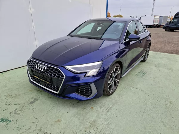 Audi A3 S-Line 35 TFSI - foto 2