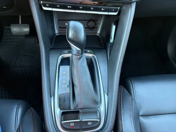 MG ZS 1.0TGI Elegance, Navi, Kamera - foto 11