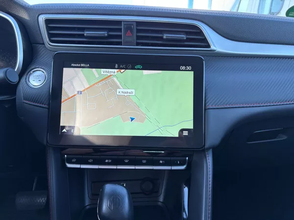 MG ZS 1.0TGI Elegance, Navi, Kamera - foto 12