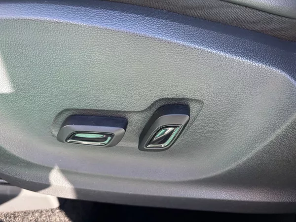 MG ZS 1.0TGI Elegance, Navi, Kamera - foto 17