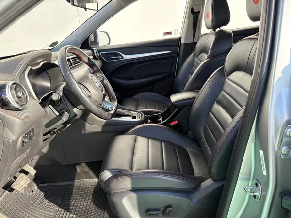 MG ZS 1.0TGI Elegance, Navi, Kamera - foto 6