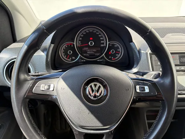 Volkswagen up! 1.0, 55kW, Klima, Výhřevy - foto 7