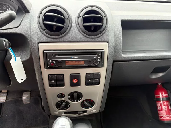 Dacia Logan 1.5dCi, 63kW, Klima - foto 10