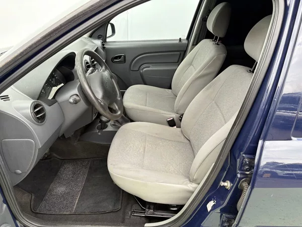 Dacia Logan 1.5dCi, 63kW, Klima - foto 7