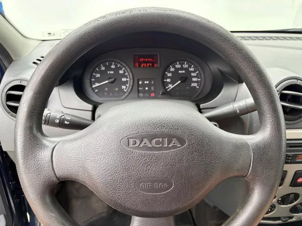 Dacia Logan 1.5dCi, 63kW, Klima - foto 8