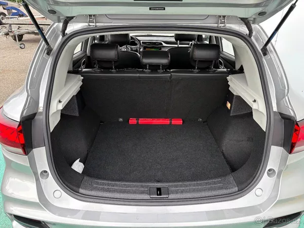 MG ZS 1.0TGI Elegance, Navi, Kamera - foto 18
