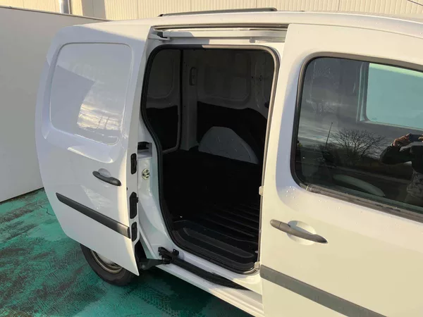 Renault Kangoo 1.5 dCi, AC, Posuvná střecha - foto 3