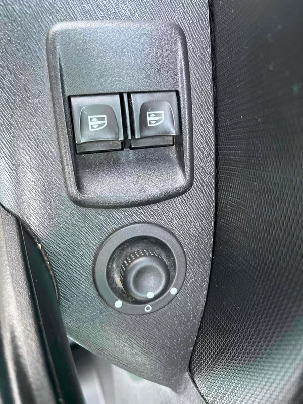 Renault Kangoo 1.5 dCi, AC, Posuvná střecha - foto 8