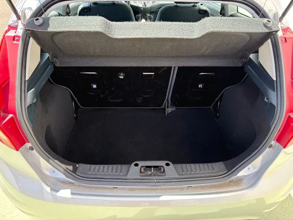 Ford Fiesta 1.3i, 44kW, Klima, Výhřevy - foto 13