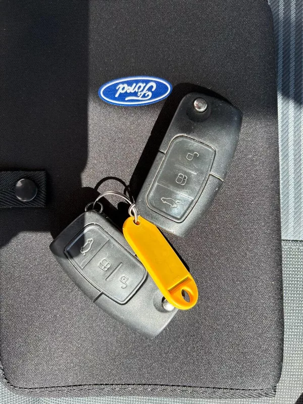Ford Fiesta 1.3i, 44kW, Klima, Výhřevy - foto 15