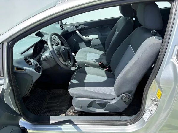 Ford Fiesta 1.3i, 44kW, Klima, Výhřevy - foto 5