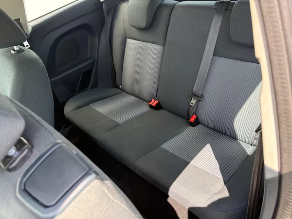 Ford Fiesta 1.3i, 44kW, Klima, Výhřevy - foto 6