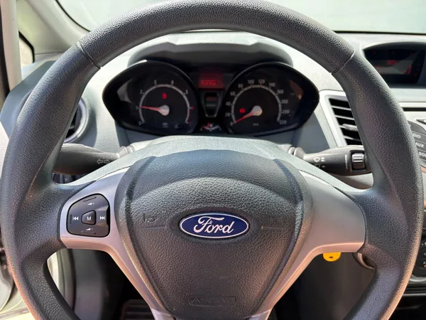 Ford Fiesta 1.3i, 44kW, Klima, Výhřevy - foto 7