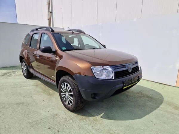 Dacia Duster 1.5dCi, 66kW, Klima, Tažné